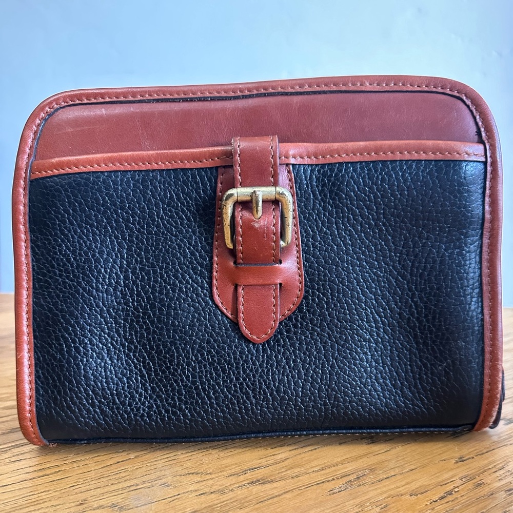 Liz Claiborne vintage crossbody bag/clutch.